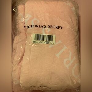 Victoria's Secret Soft Pink Throw 50x60